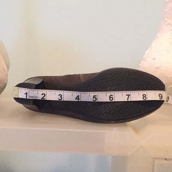 La Canadienne Waterproof Suede Ankle Boot. - Picture 8 of 8